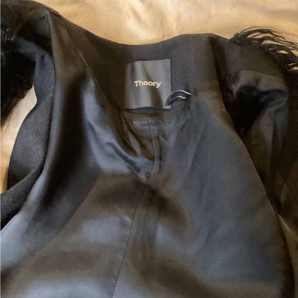 THEORY JET BLACK FAUX FUR LONG HAIR SHAG JACKET VEST SZ. PETITE (00-0) - Picture 15 of 15